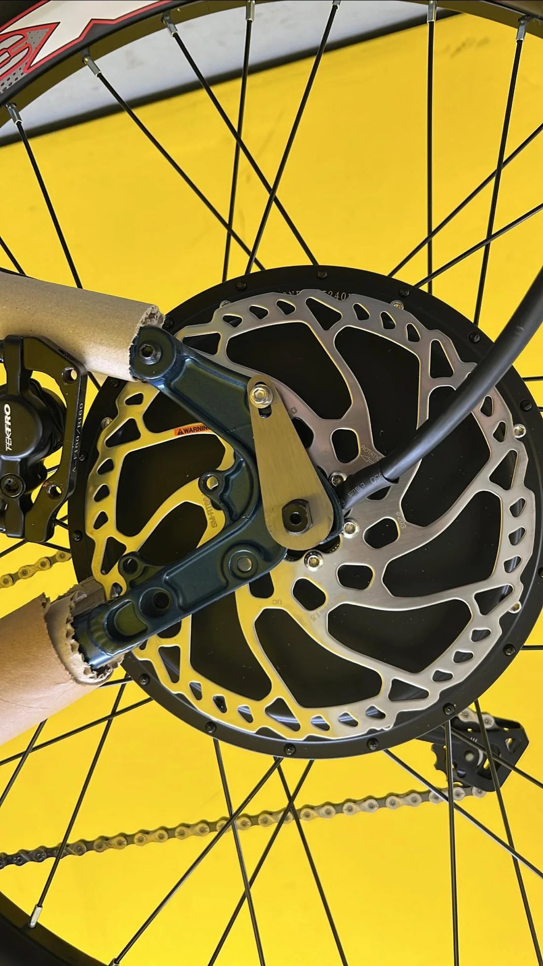 Kona torque arms